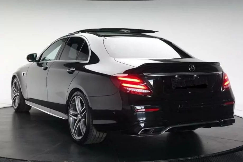 ID:2427 - MERCEDES-BENZ E 63 AMG