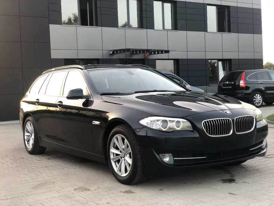 ID:2492 - BMW 520