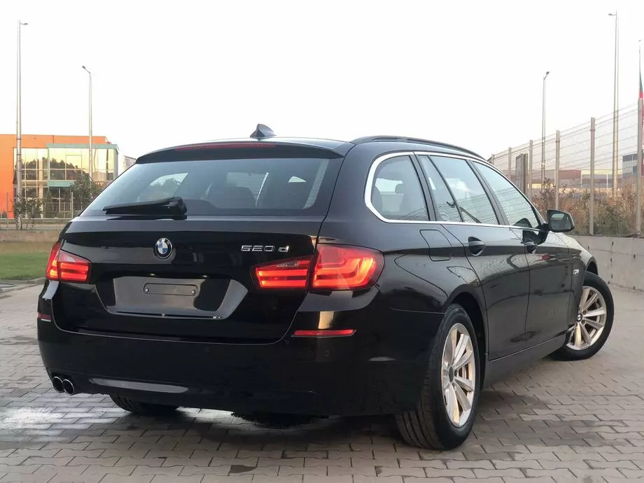 ID:2492 - BMW 520