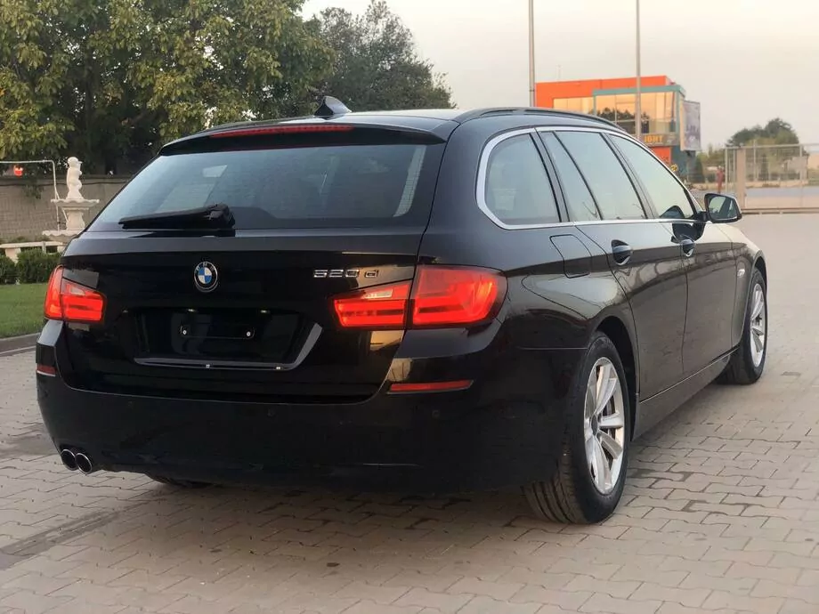 ID:2492 - BMW 520