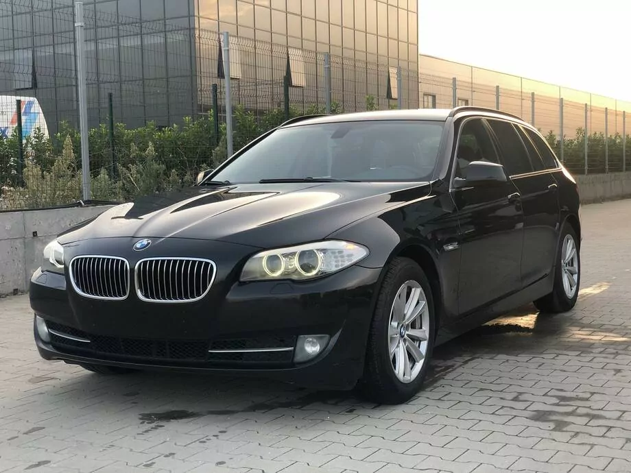 ID:2492 - BMW 520