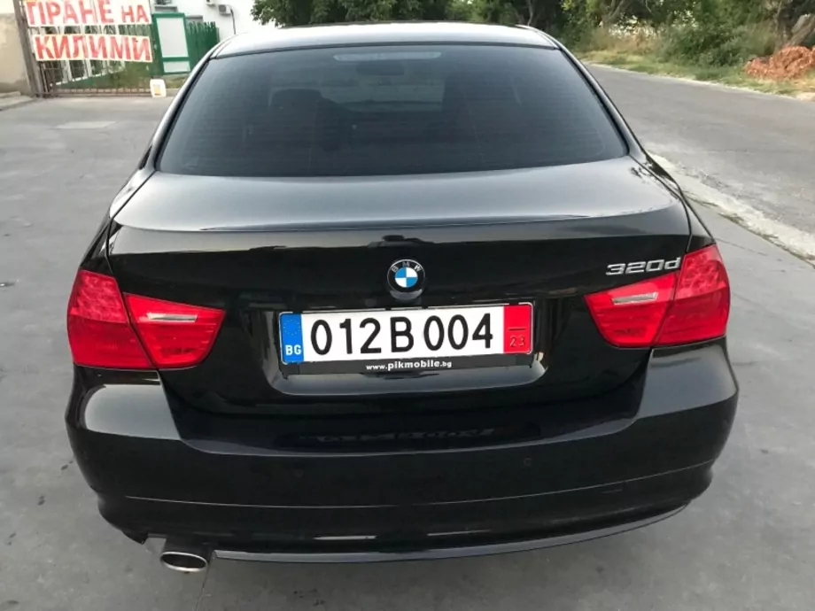 ID:453 - BMW 320