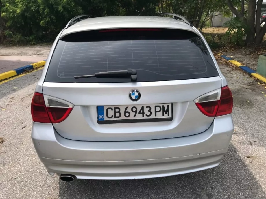 ID:454 - BMW 320