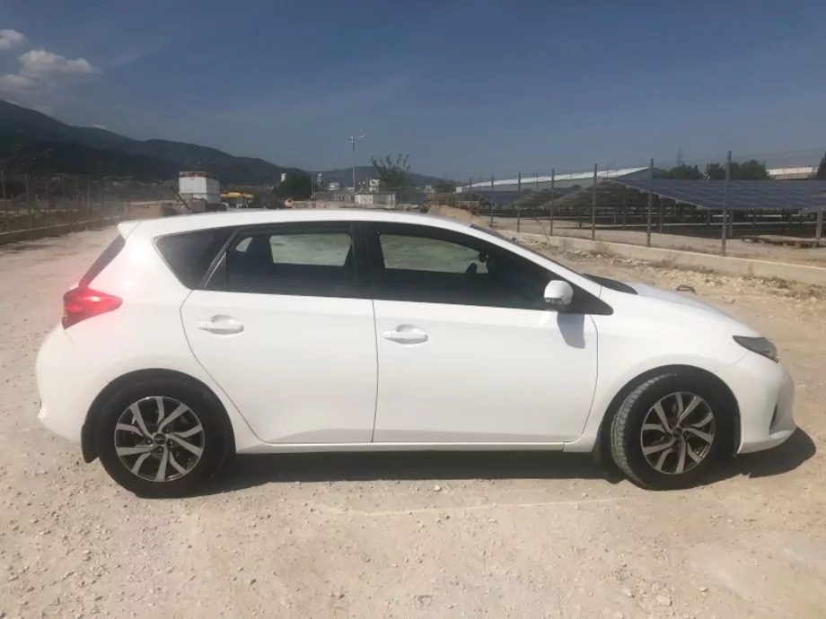 ID:460 - TOYOTA AURIS