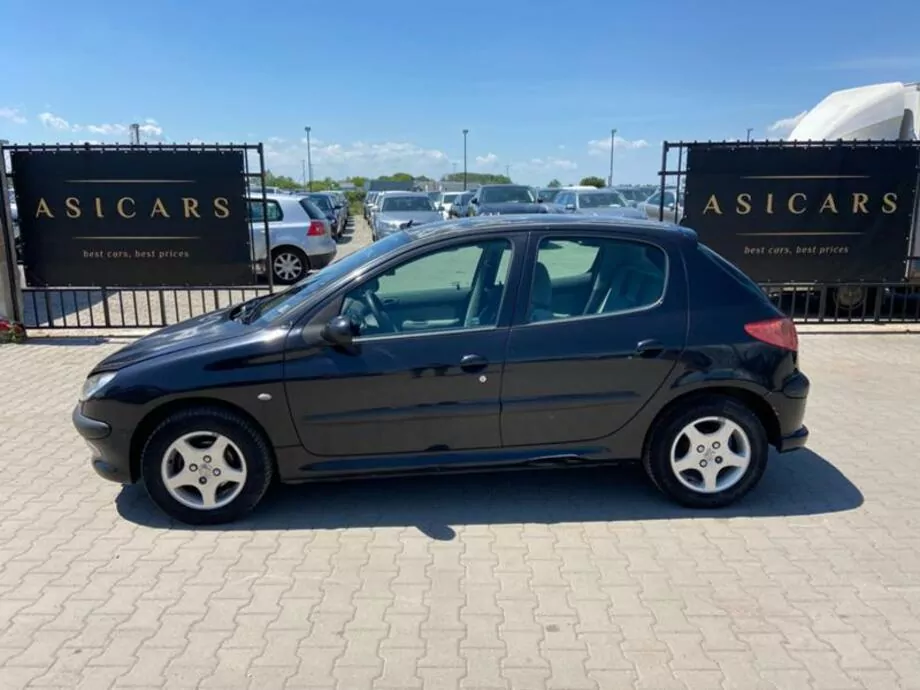 ID:472 - PEUGEOT 206