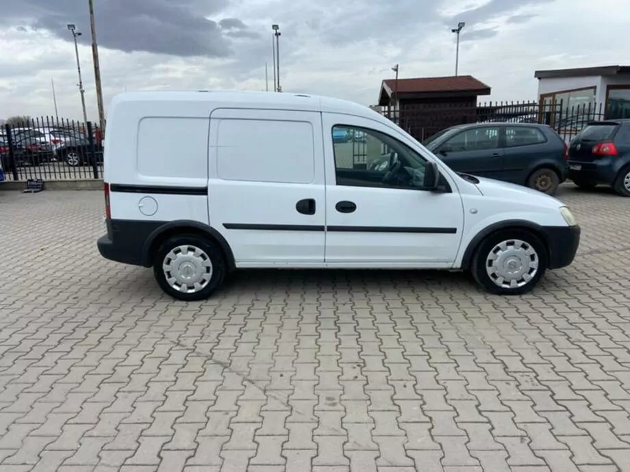 ID:473 - OPEL COMBO