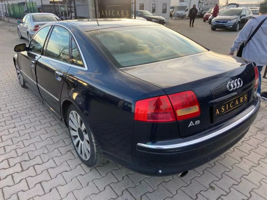 ID:484 - AUDI A8