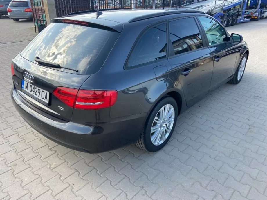 ID:486 - AUDI A4