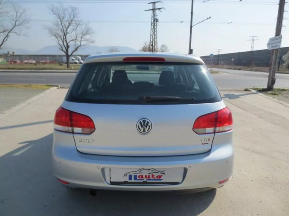 ID:516 - VOLKSWAGEN GOLF