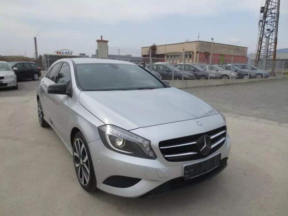 ID:517 - MERCEDES-BENZ A 200