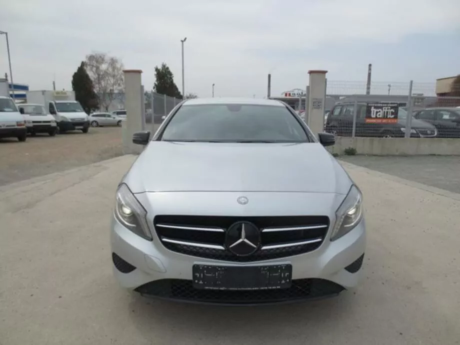 ID:517 - MERCEDES-BENZ A 200