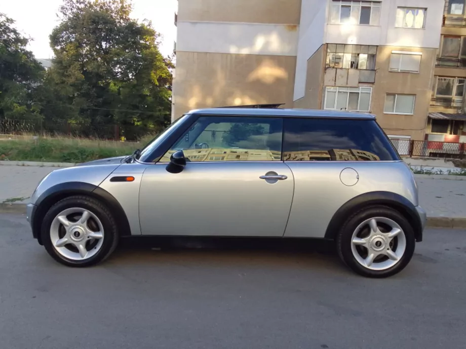 ID:519 - MINI COOPER