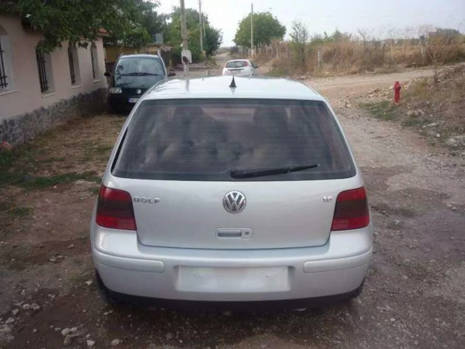 ID:521 - VOLKSWAGEN GOLF