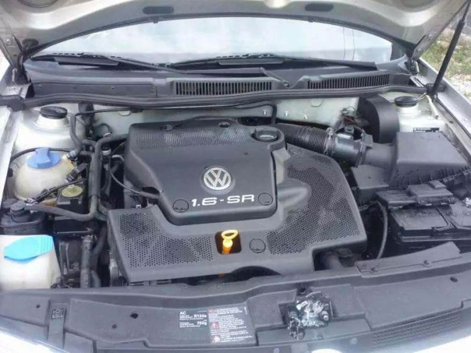 ID:521 - VOLKSWAGEN GOLF