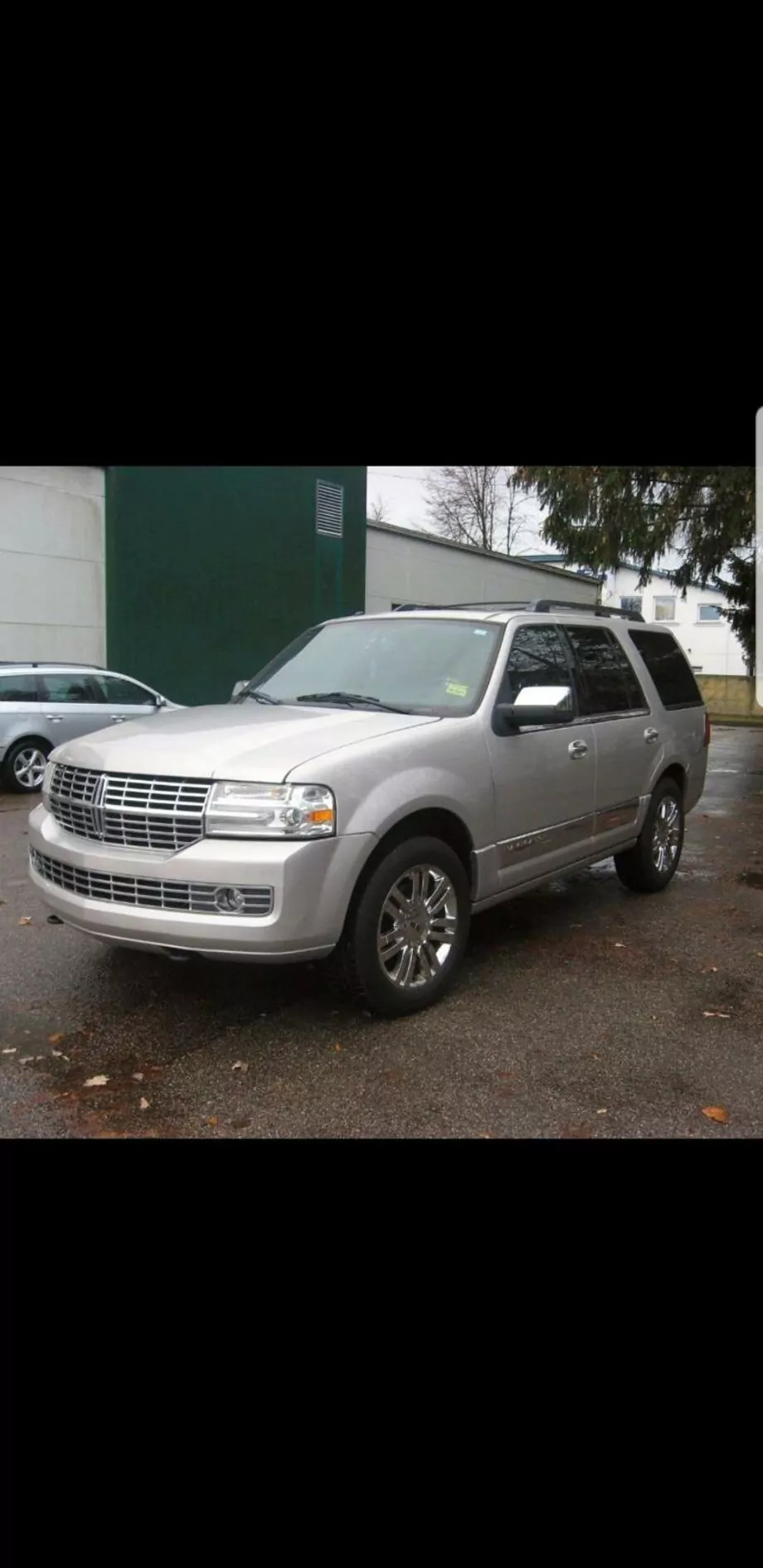 ID:523 - LINCOLN NAVIGATOR