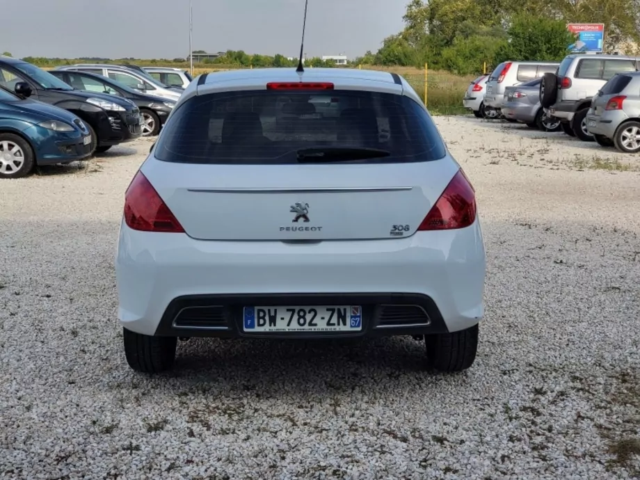 ID:526 - PEUGEOT 308