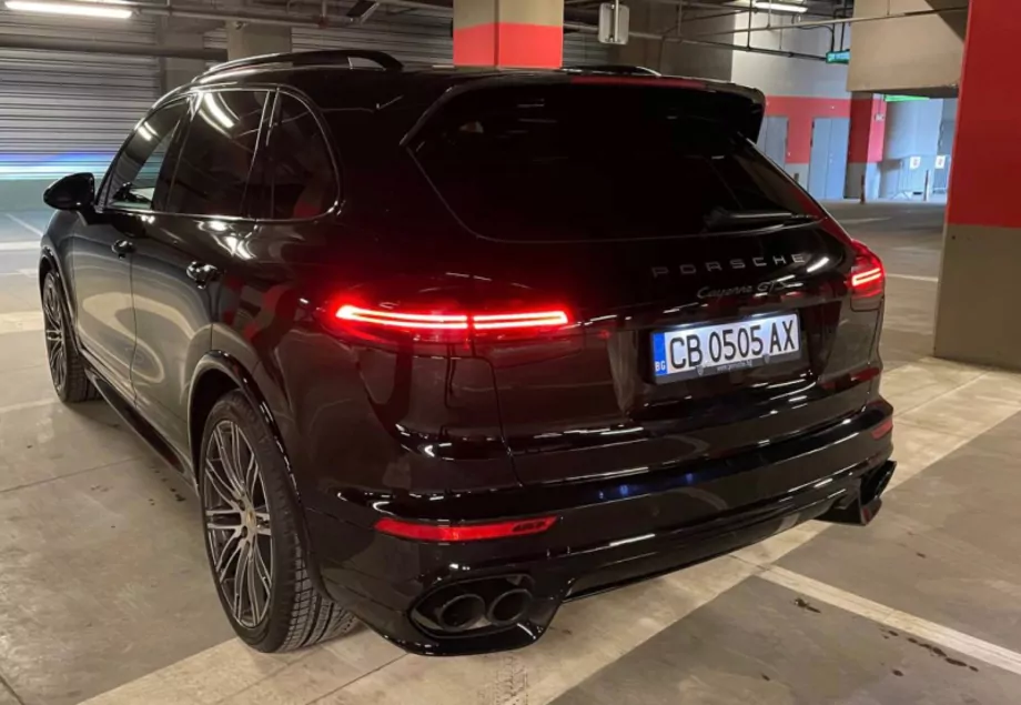 ID:530 - PORSCHE CAYENNE