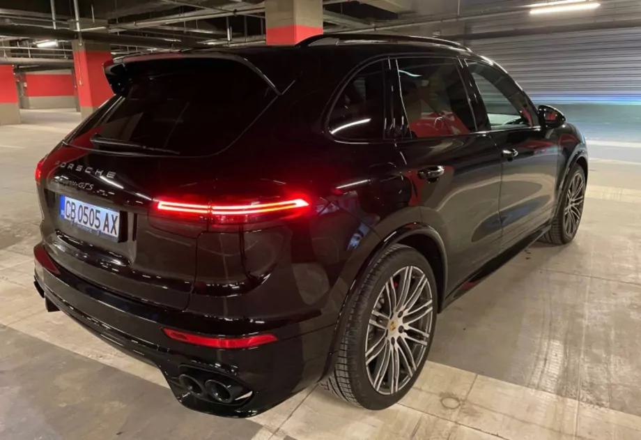 ID:530 - PORSCHE CAYENNE