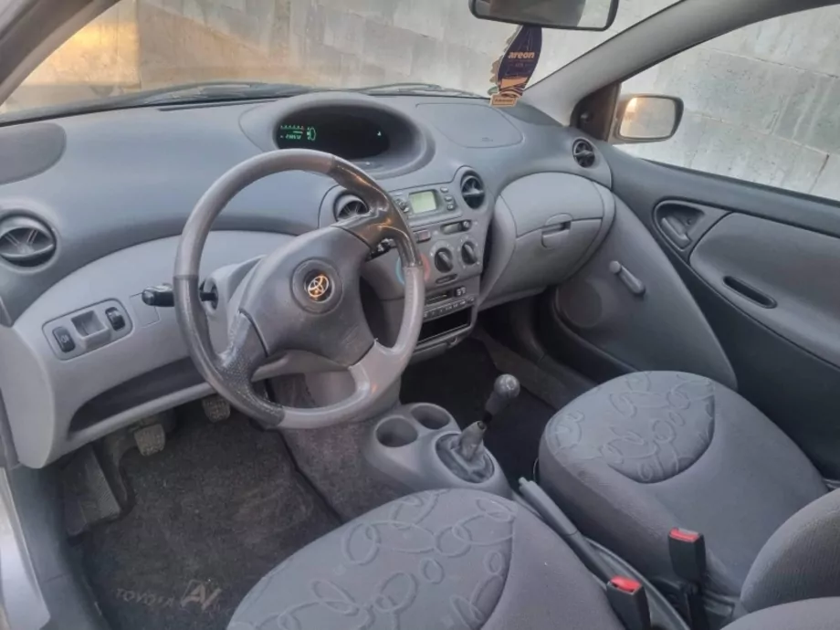 ID:532 - TOYOTA YARIS