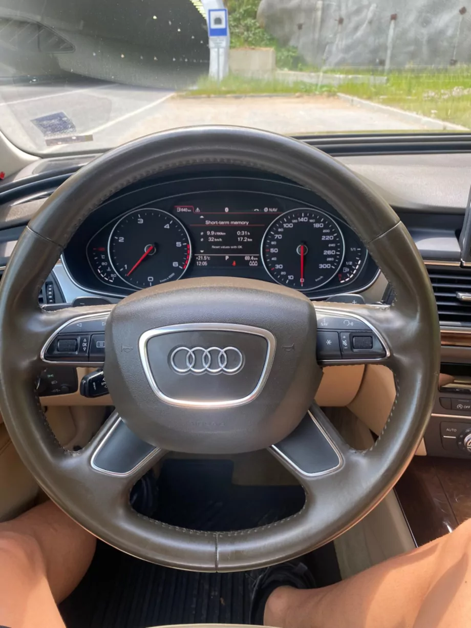 ID:534 - AUDI A6