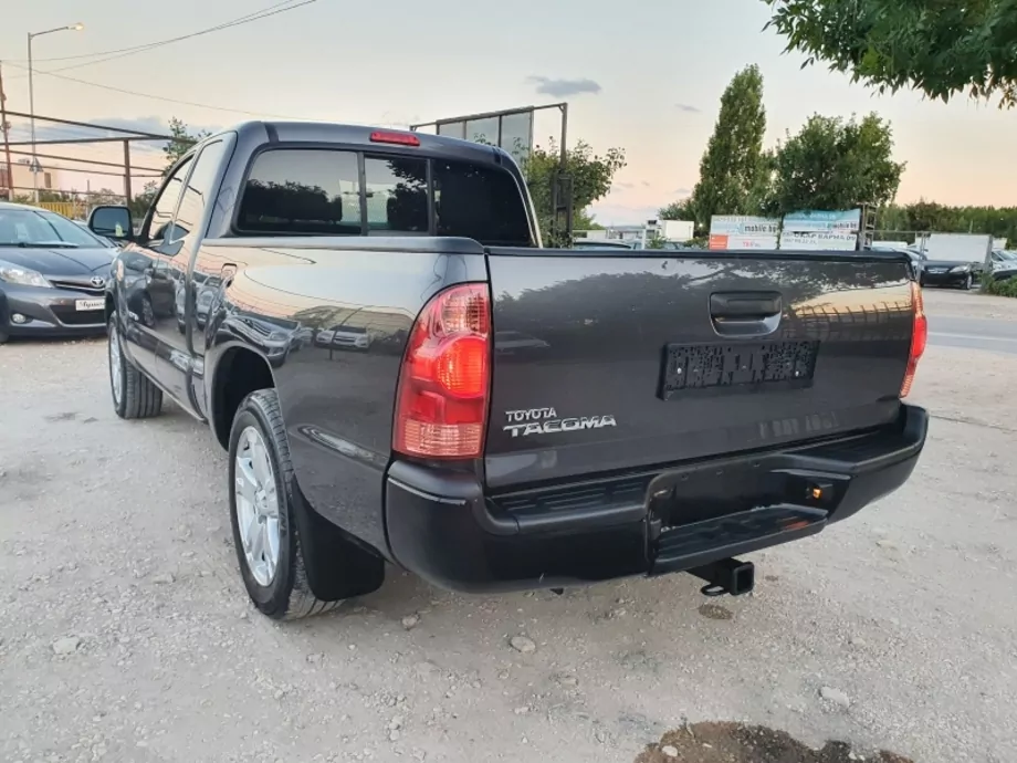 ID:552 - TOYOTA HILUX