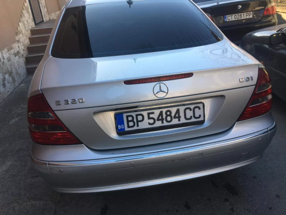 ID:576 - MERCEDES-BENZ E 320