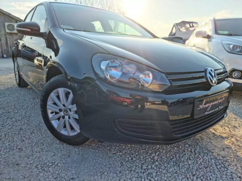 ID:593 - VOLKSWAGEN GOLF