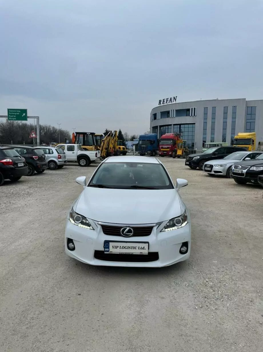 ID:604 - LEXUS CT200H