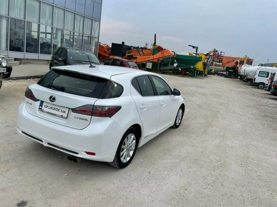 ID:604 - LEXUS CT200H