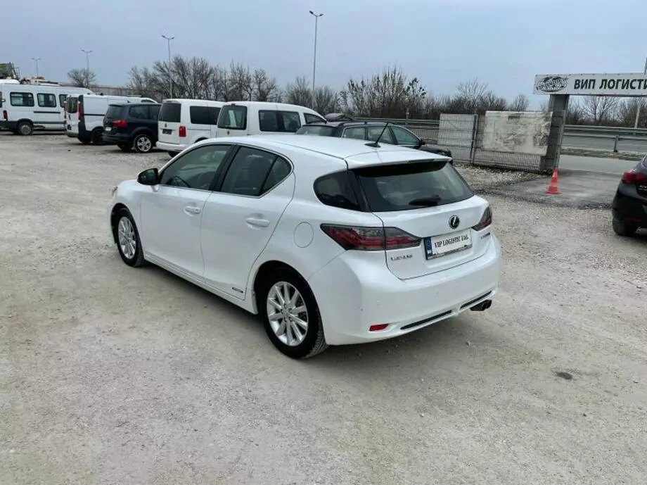 ID:604 - LEXUS CT200H