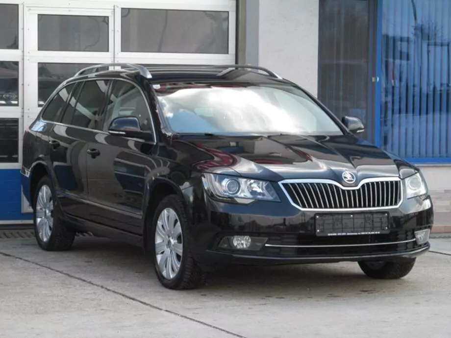 ID:606 - SKODA SUPERB