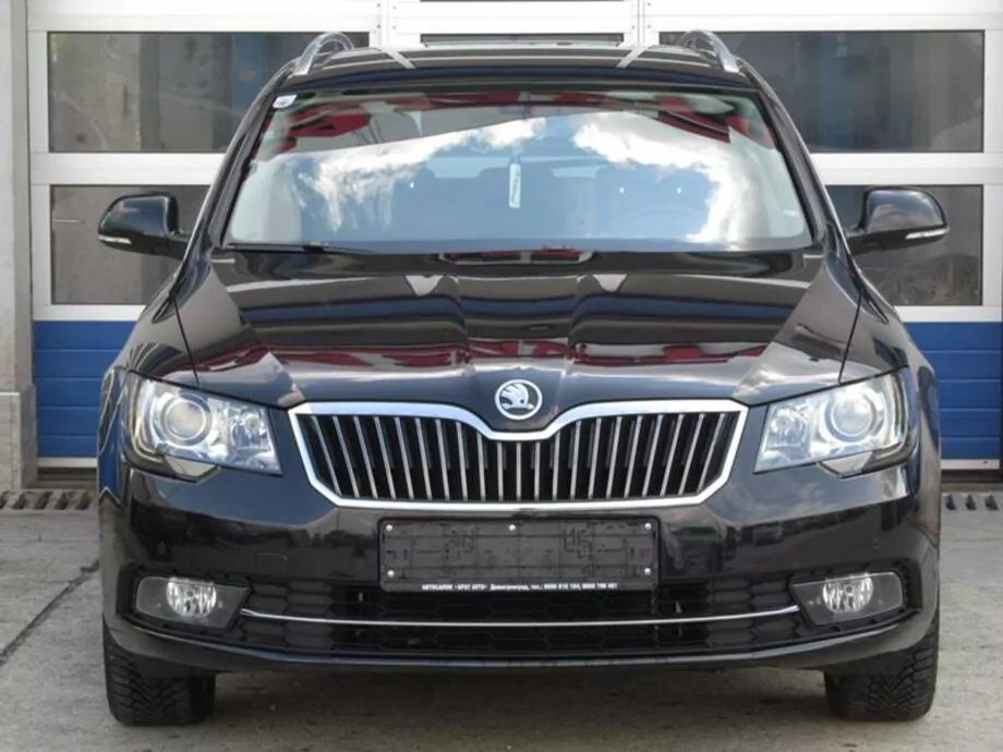 ID:606 - SKODA SUPERB