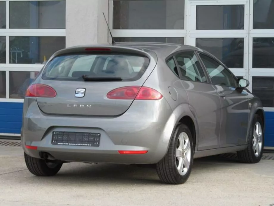 ID:607 - SEAT LEON