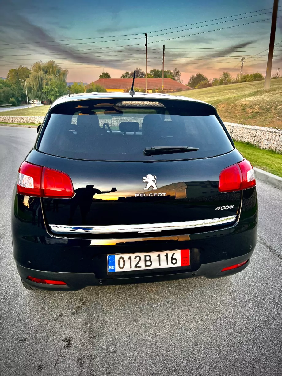 ID:614 - PEUGEOT 4008