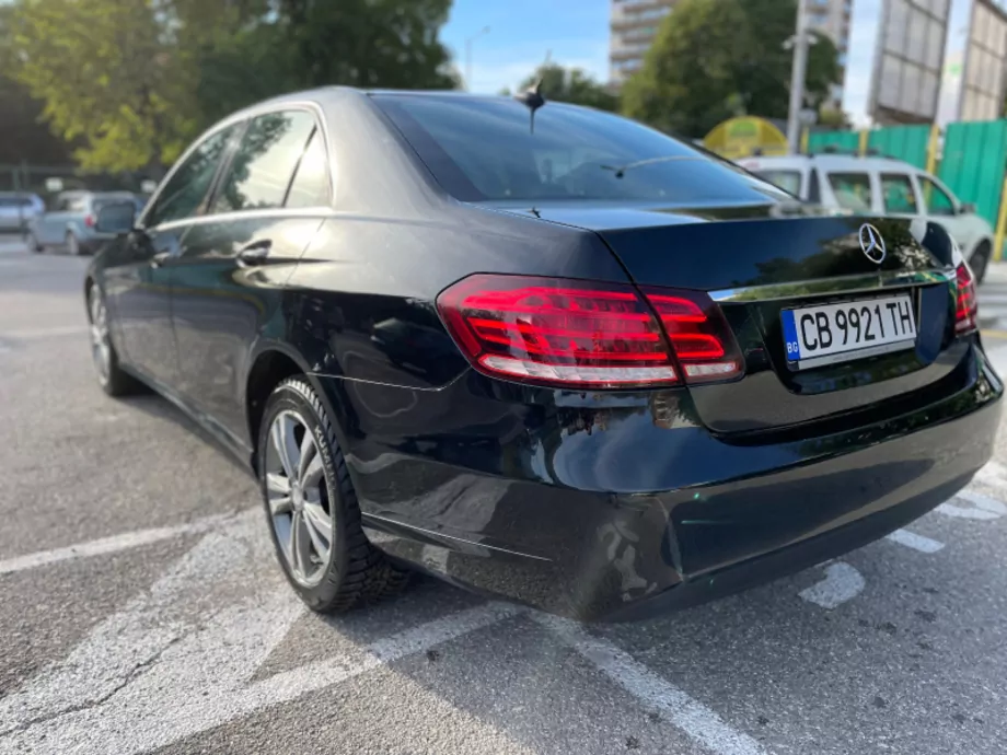 ID:617 - MERCEDES-BENZ E 200