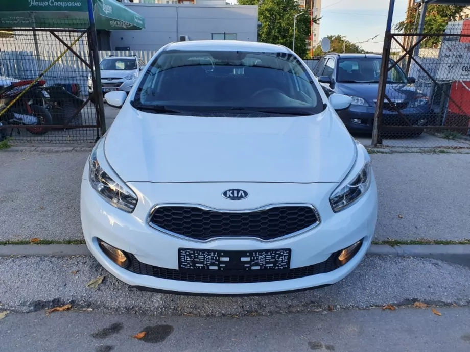 ID:626 - KIA CEED