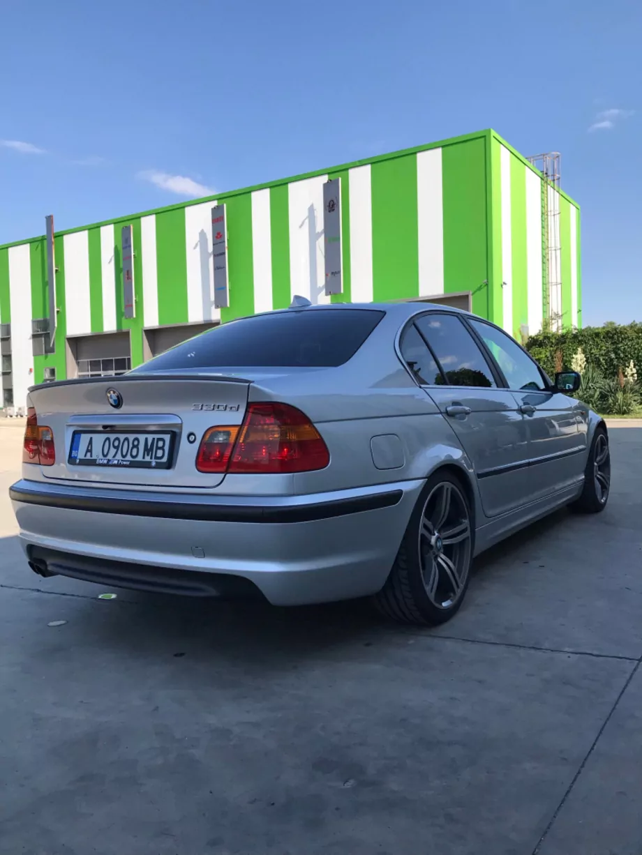 ID:627 - BMW 330