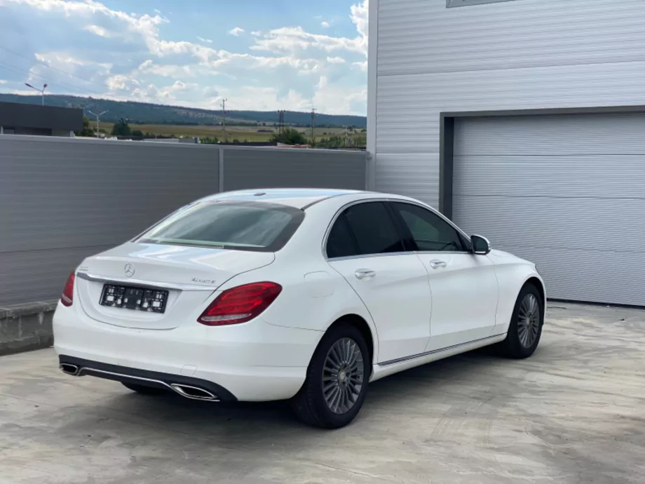 ID:632 - MERCEDES-BENZ C 300