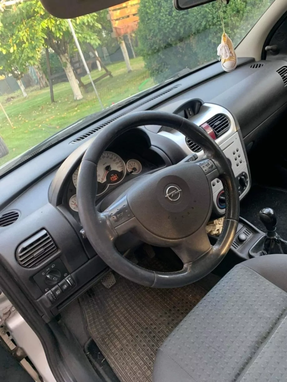 ID:645 - OPEL CORSA