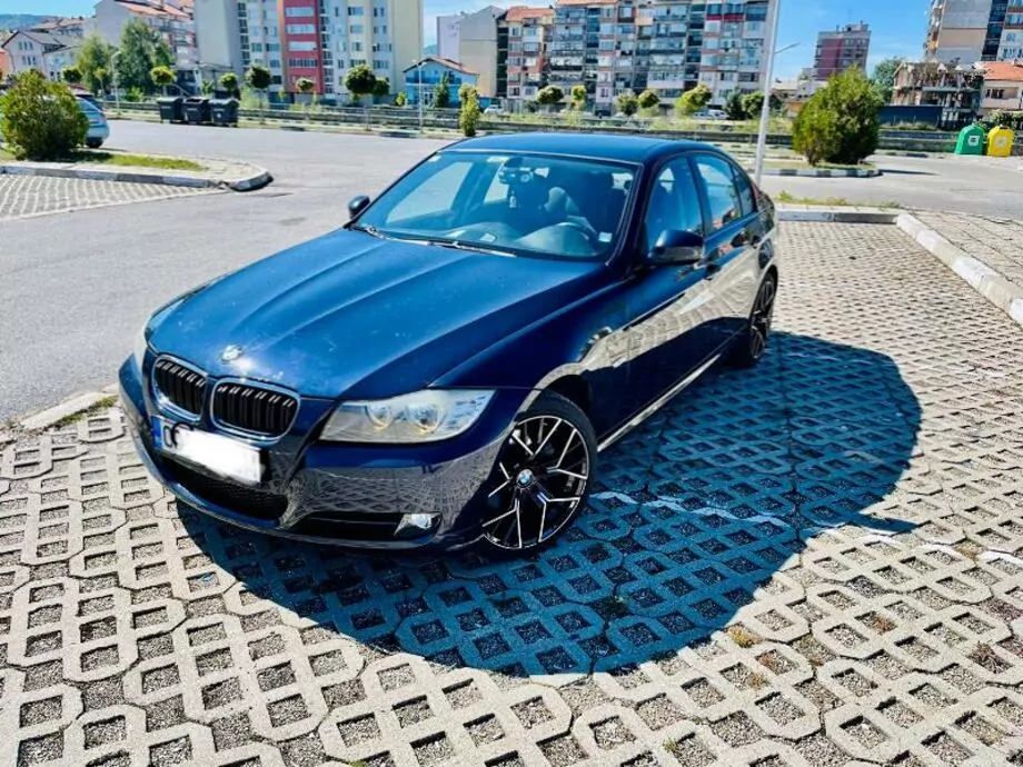 ID:673 - BMW 320