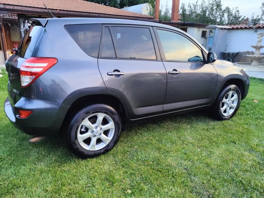 ID:674 - TOYOTA RAV4