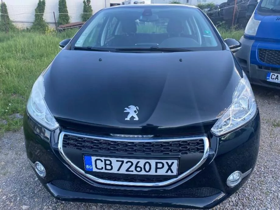 ID:682 - PEUGEOT 208