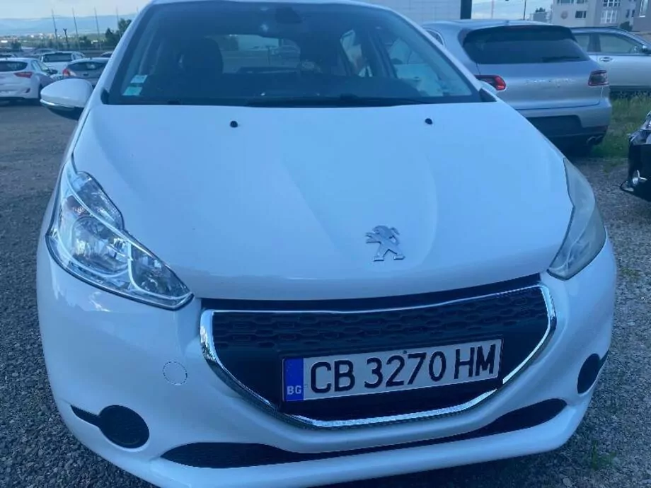 ID:683 - PEUGEOT 208