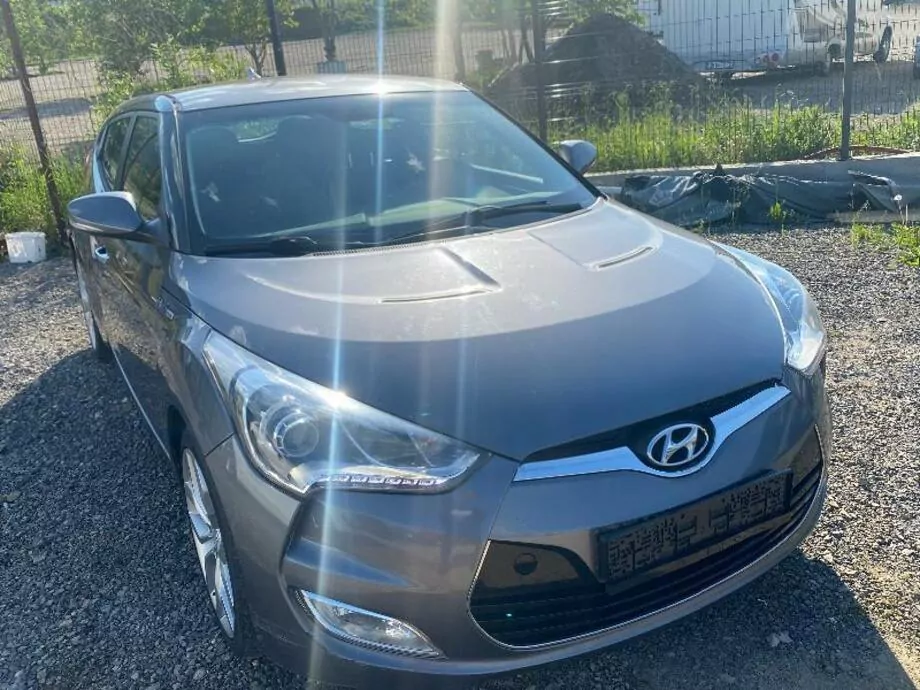 ID:684 - HYUNDAI VELOSTER