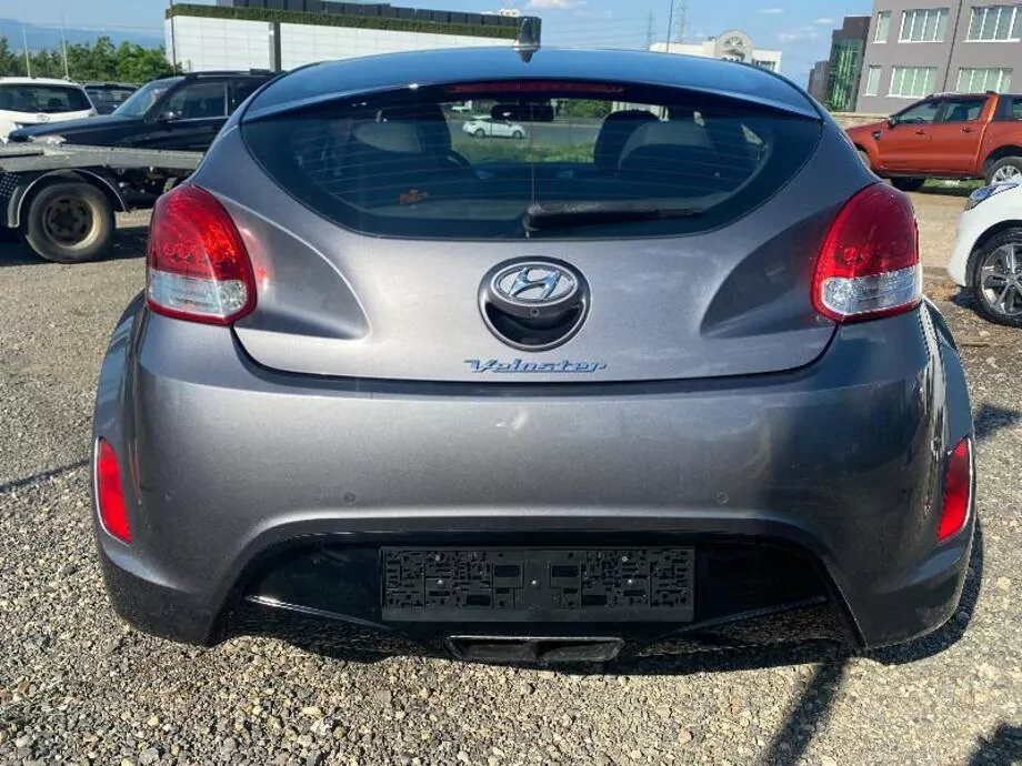 ID:684 - HYUNDAI VELOSTER