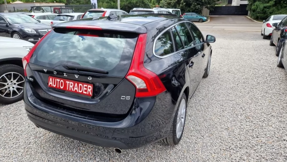 ID:696 - VOLVO V60