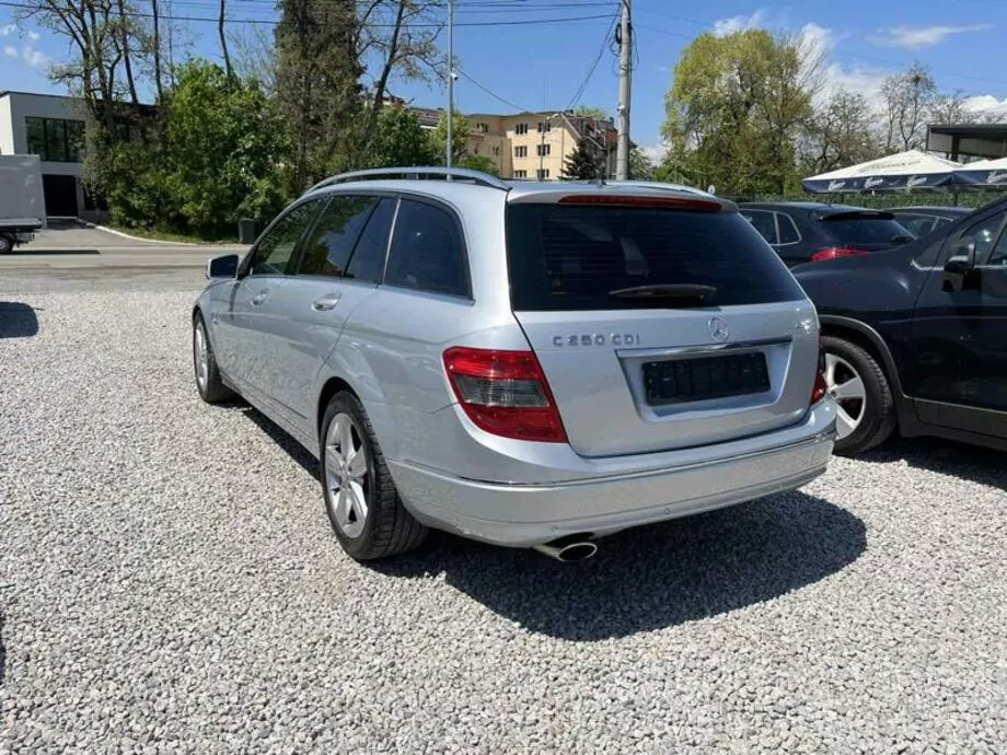 ID:697 - MERCEDES-BENZ C 250