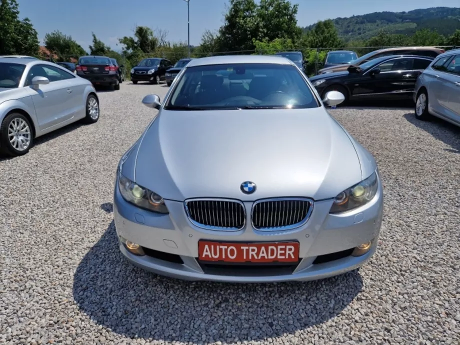 ID:700 - BMW 330