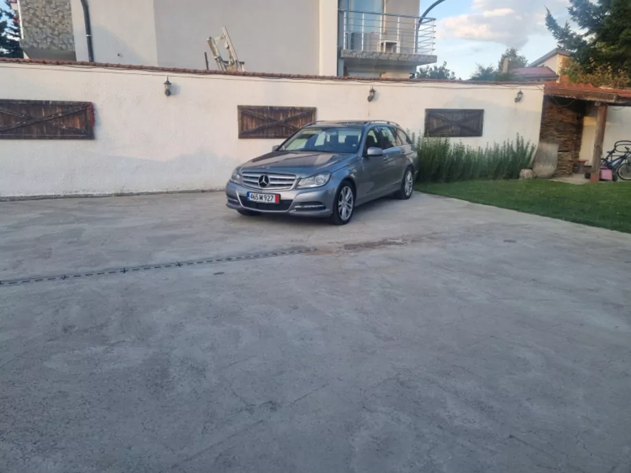 ID:706 - MERCEDES-BENZ C 220