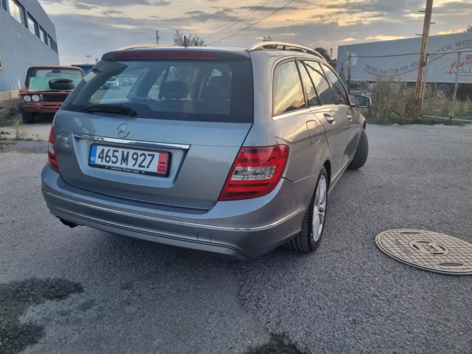 ID:706 - MERCEDES-BENZ C 220